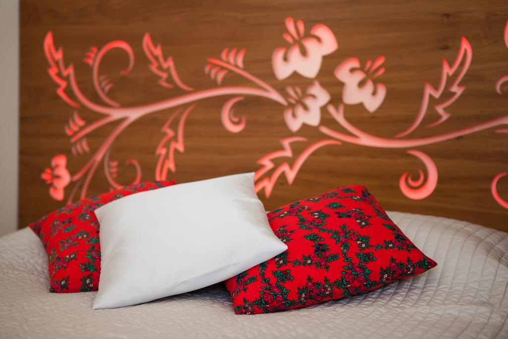 Domek & Apartament Na Ogrodzie Suche Ngoại thất bức ảnh